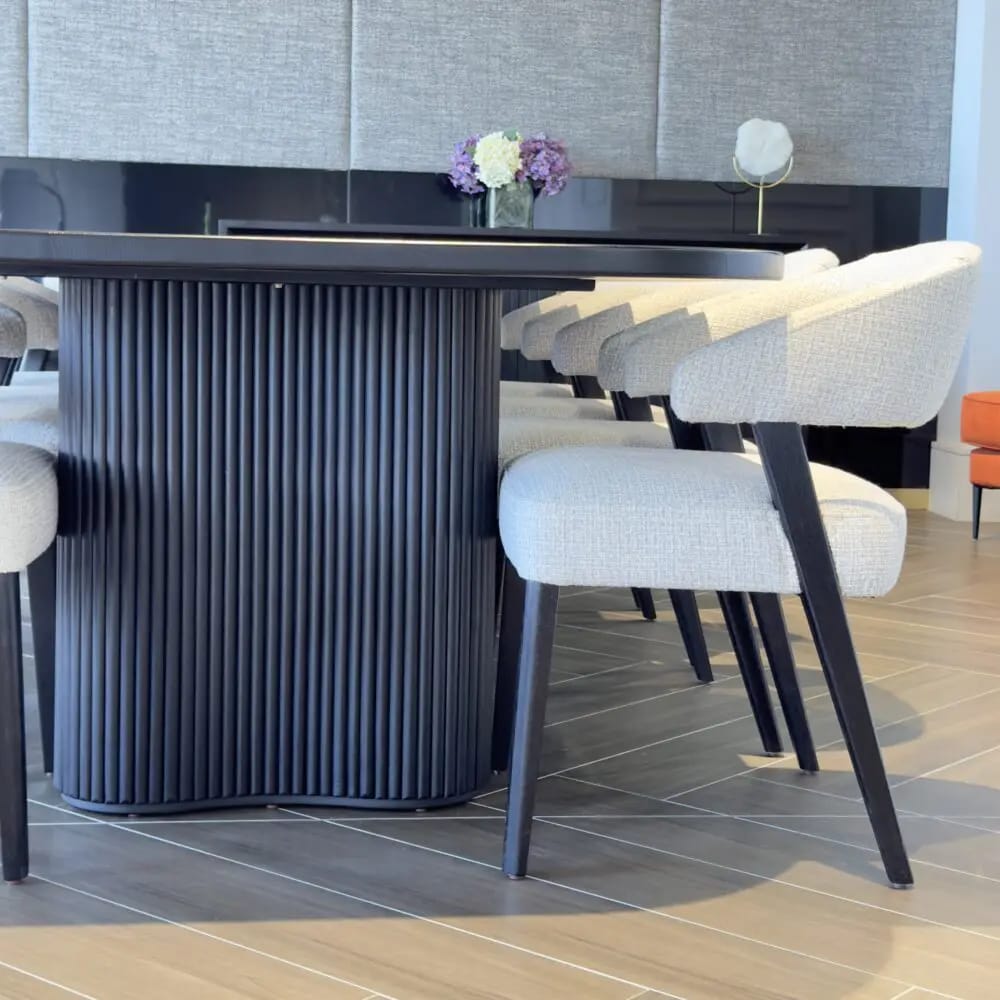 Virsa Aureon Dining Set