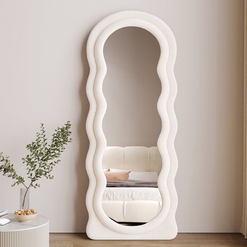 Wavy tufted hanging & standing mirror