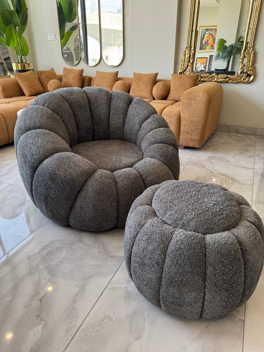 Mia armchair