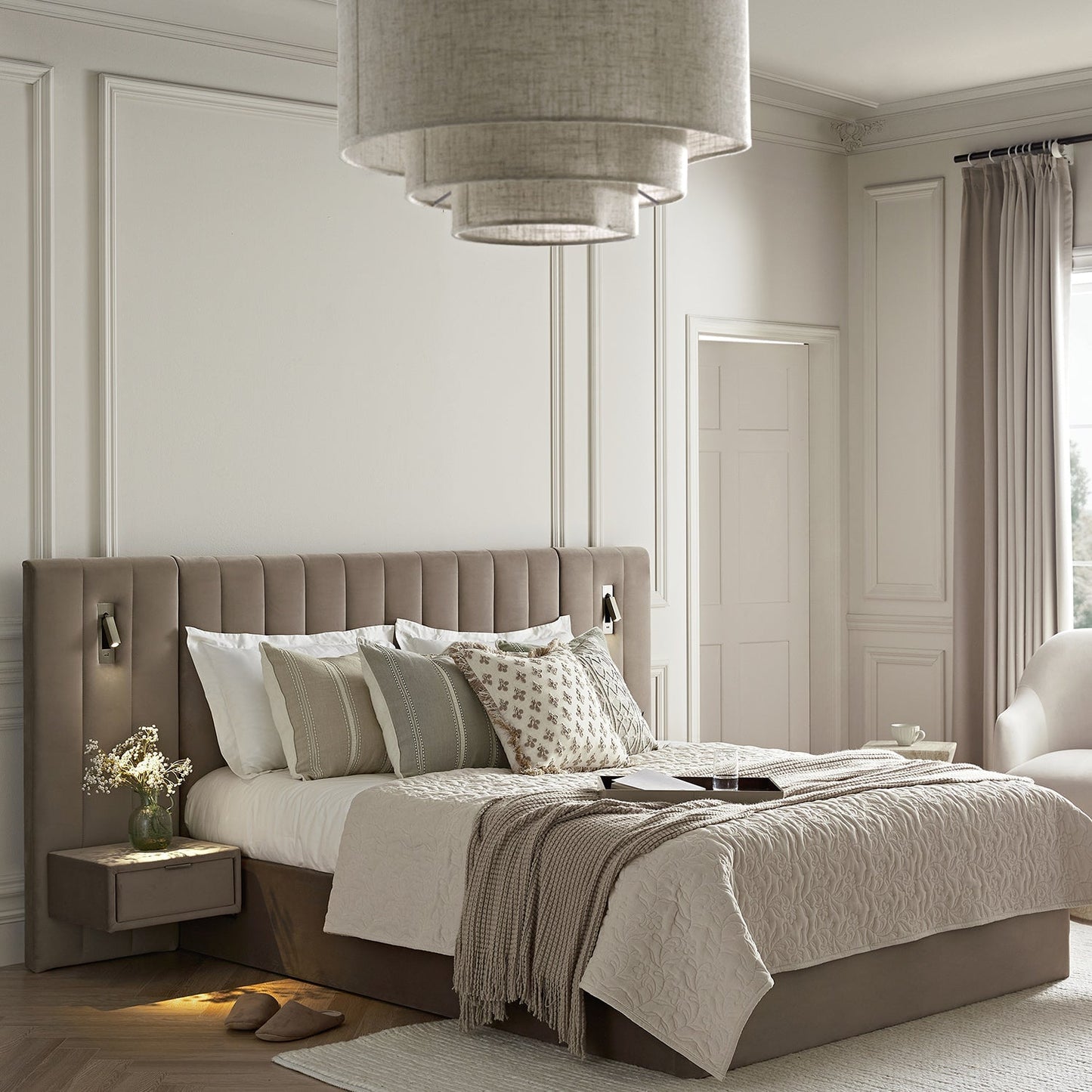 Serenzo Modern Bed