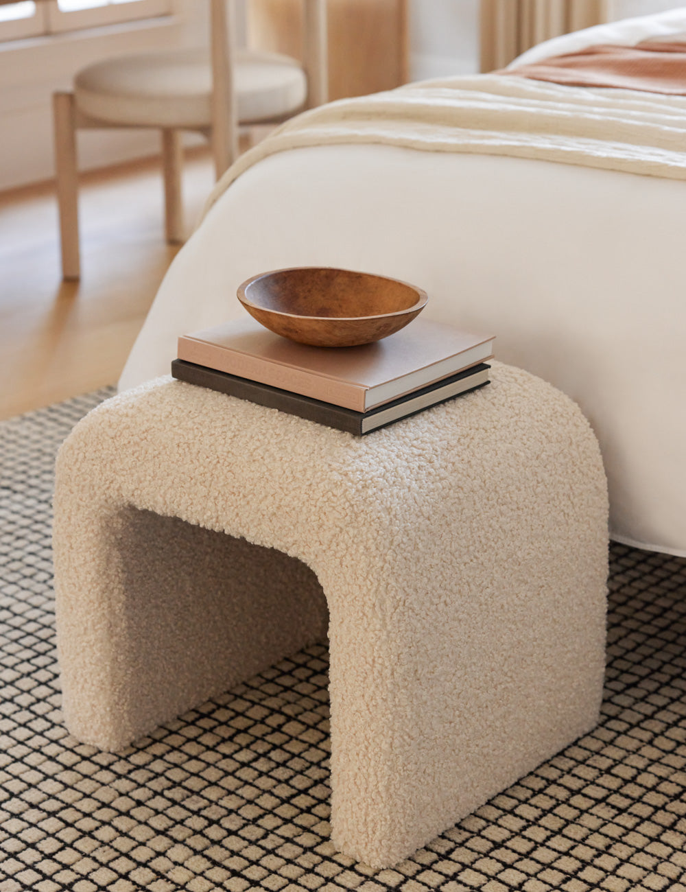 Classic Stool: Durable, Versatile Design