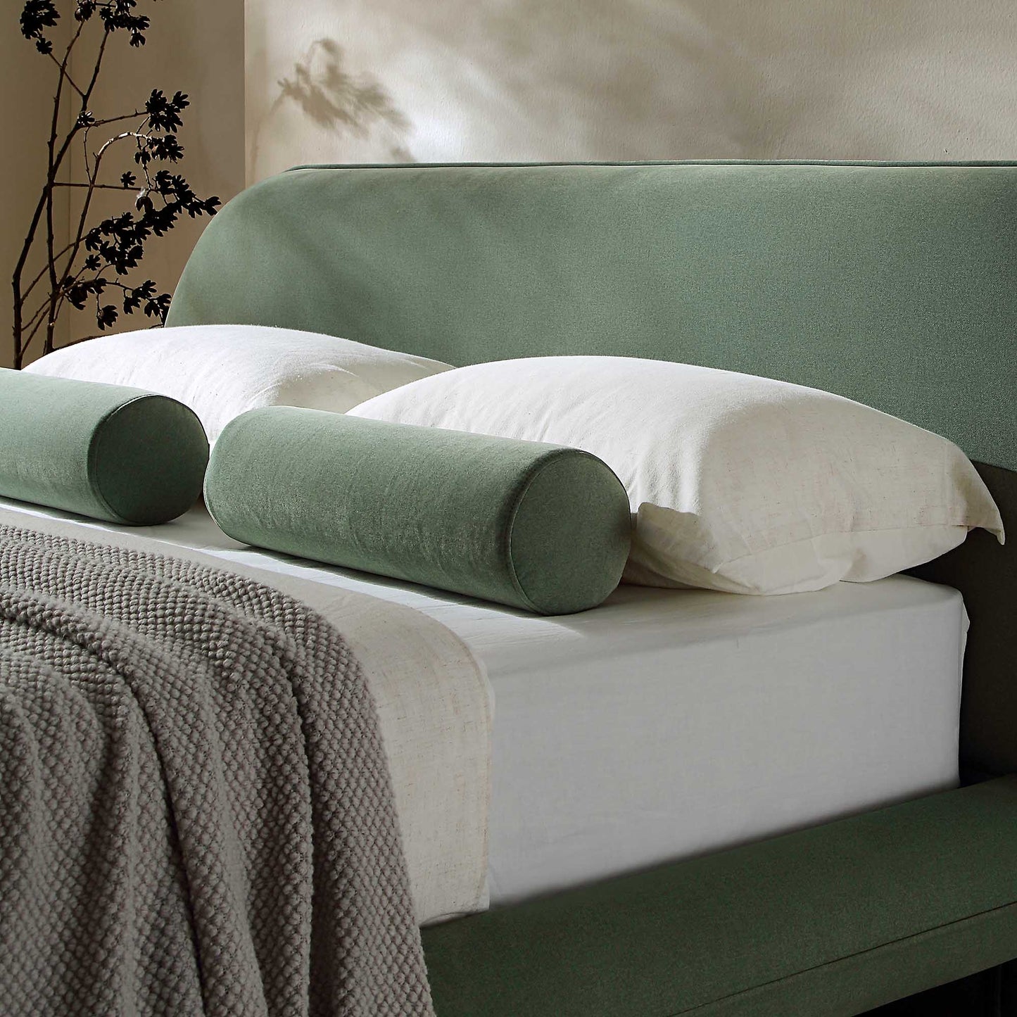 Solviano Luxe Bed