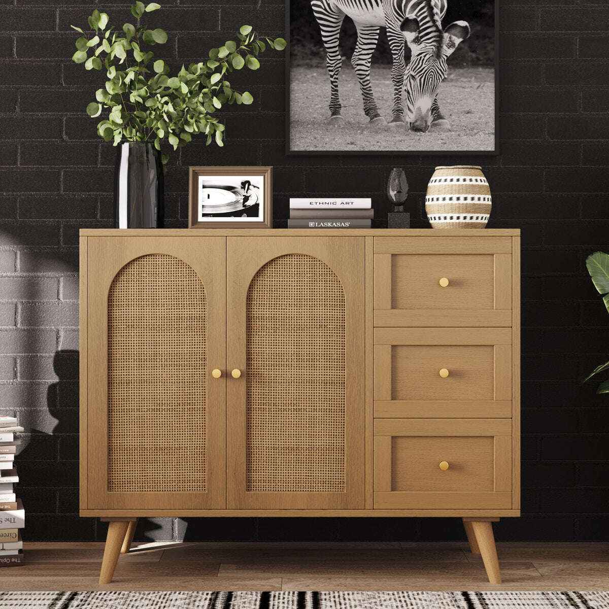 Aimani sideboard