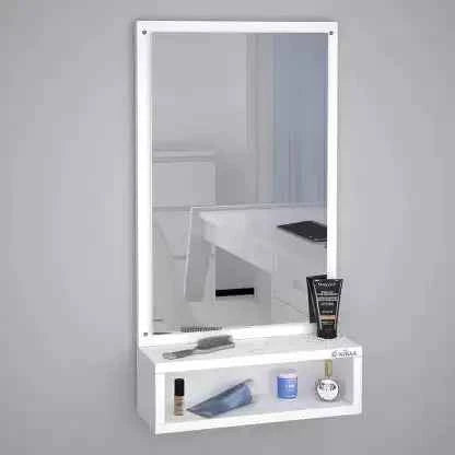 Hanging Wall Mirror – Elegant Home Decor.