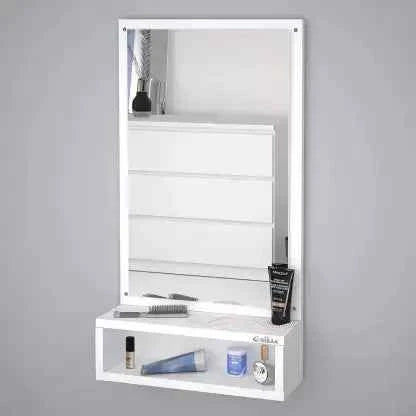 Hanging Wall Mirror – Elegant Home Decor.