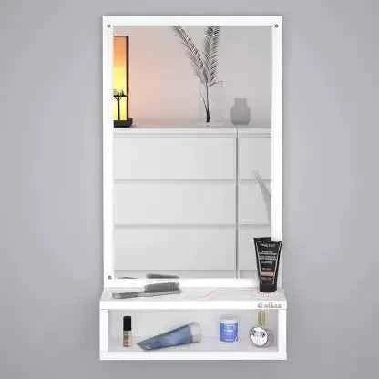 Hanging Wall Mirror – Elegant Home Decor.
