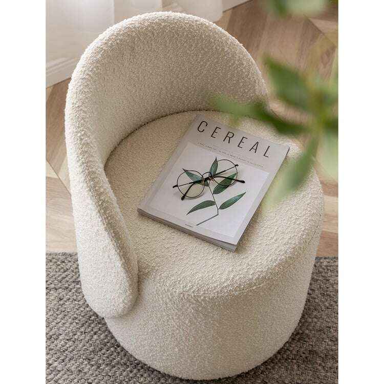 Scandinavian-style Bouclé Upholstered Stool